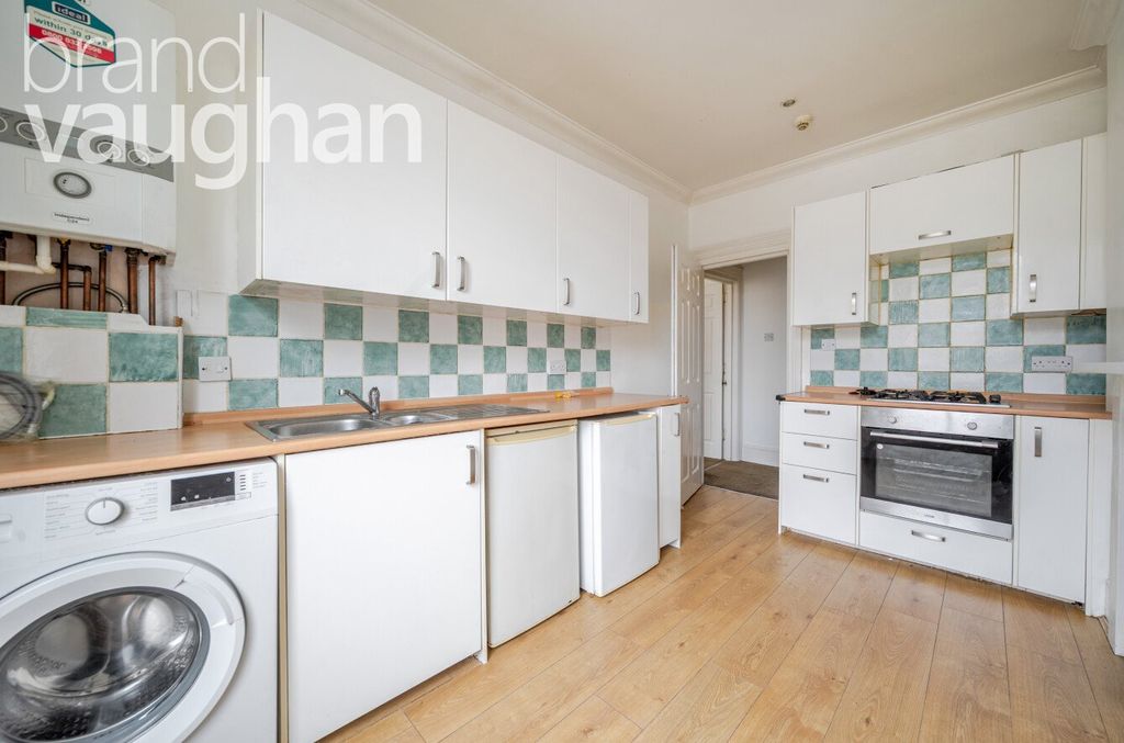 Property photo 2 of 10 Picture No. 08