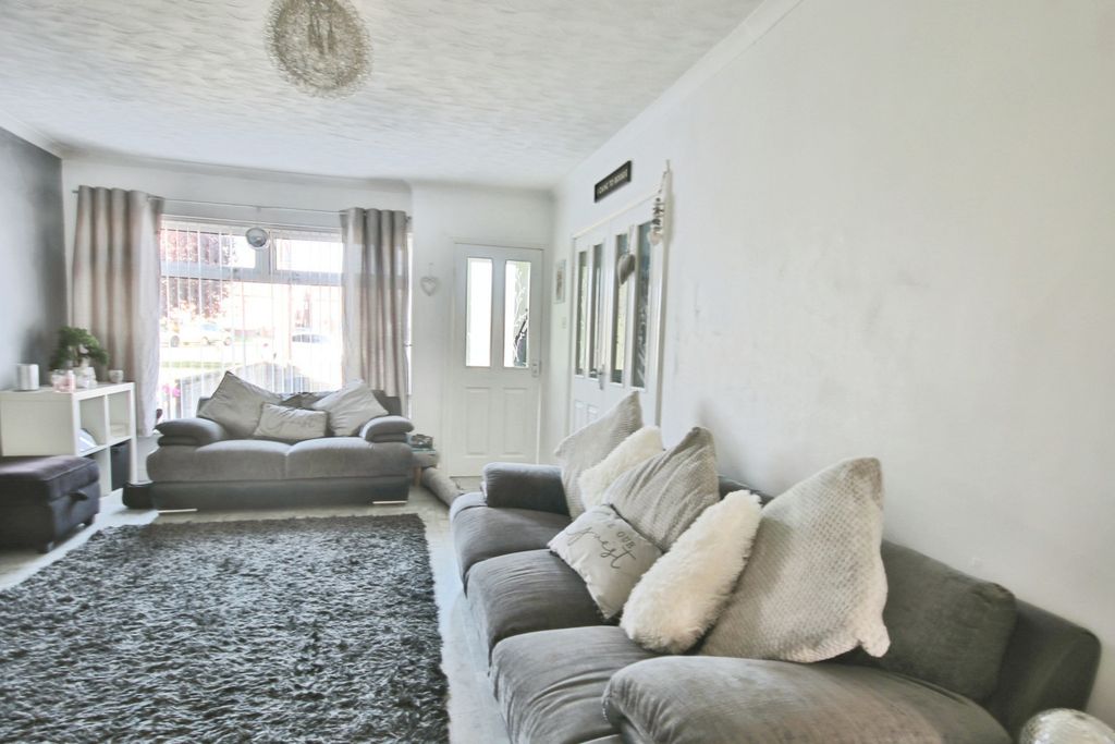 Property photo 3 of 10 4558526