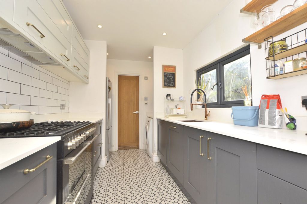 Property photo 3 of 13 Kitchen