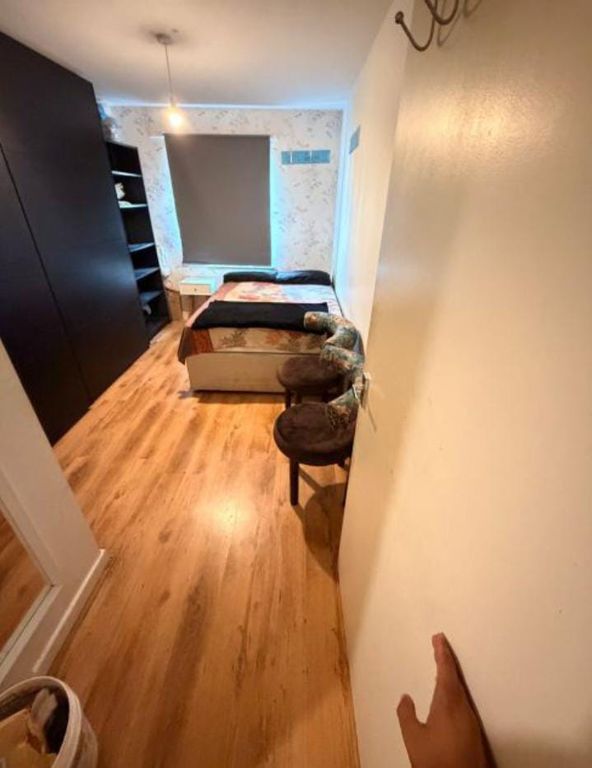 Property photo 1 of 1