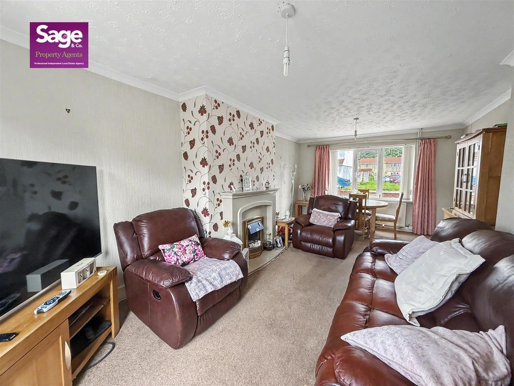 Property photo 2 of 22