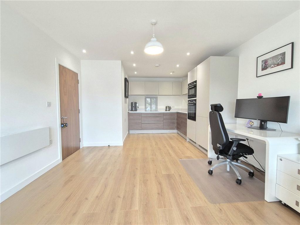 Property photo 2 of 13 Picture No. 06