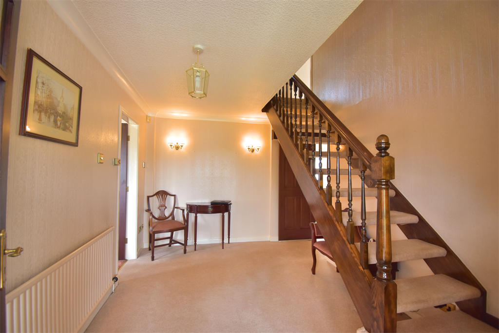 Property photo 2 of 19 Entrance Hallway