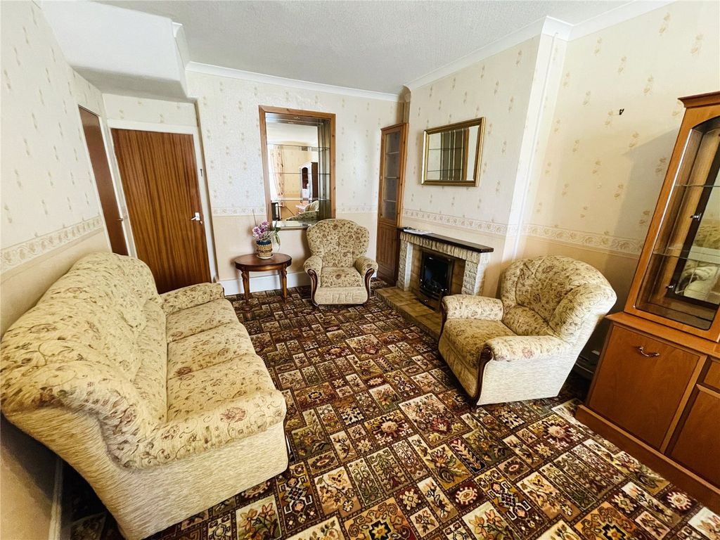 Property photo 2 of 23 Picture No. 03