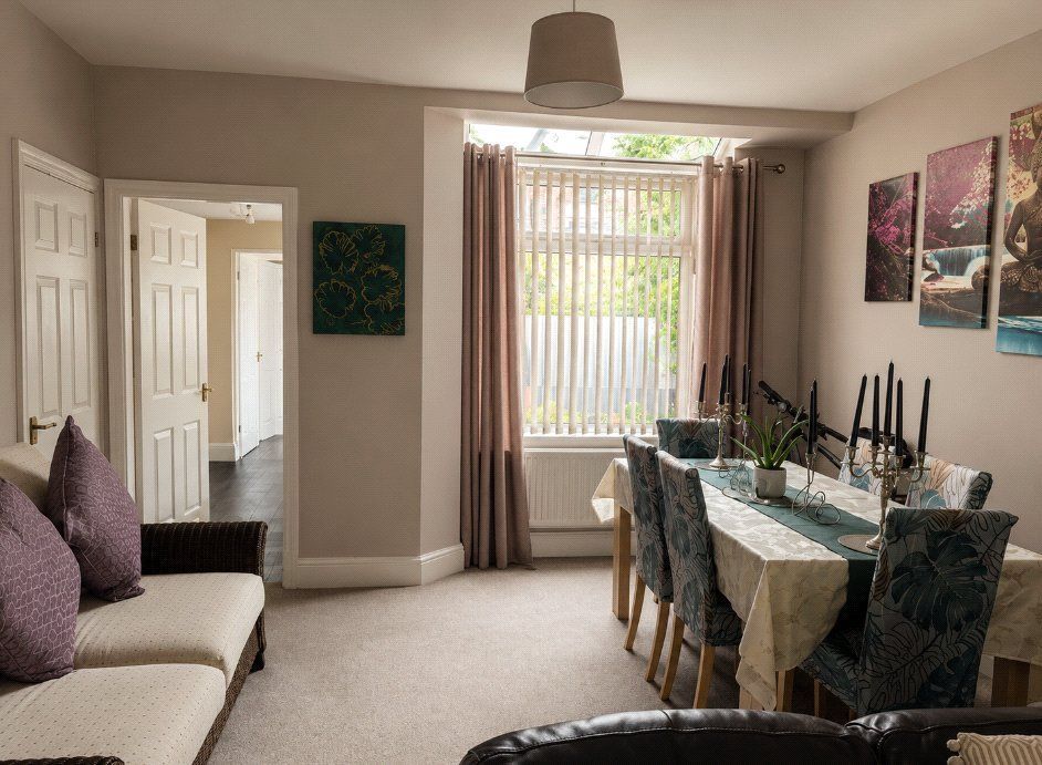 Property photo 3 of 7 Dining Room