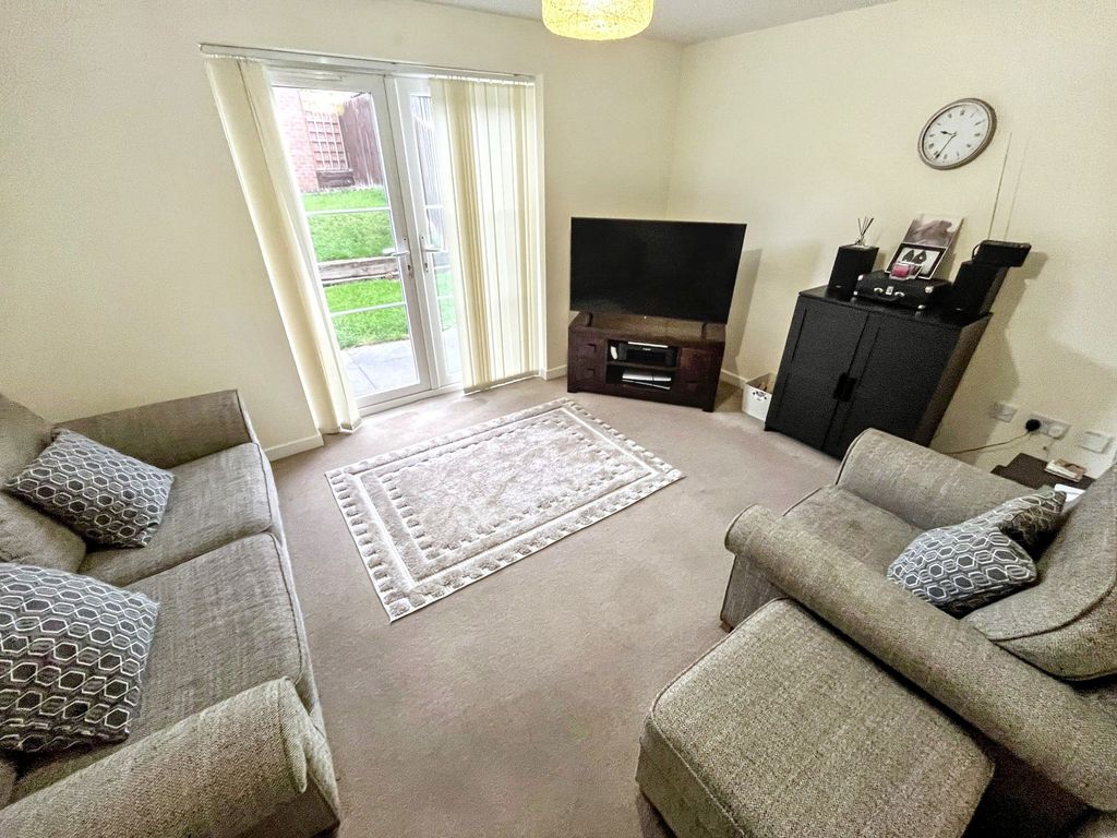 Property photo 3 of 14