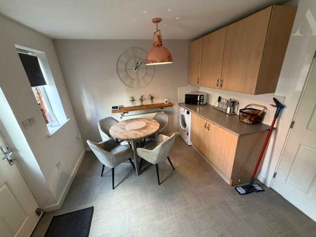Property photo 3 of 20 43 Berrowside Road Kitchen Diner.Jpeg