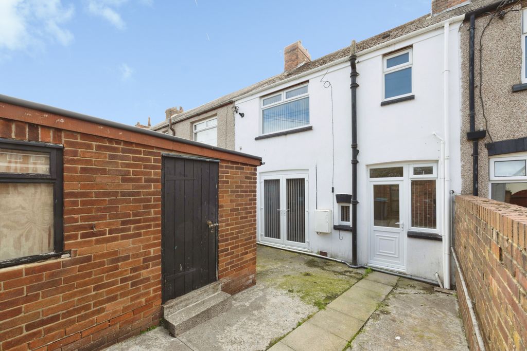 Property photo 2 of 15