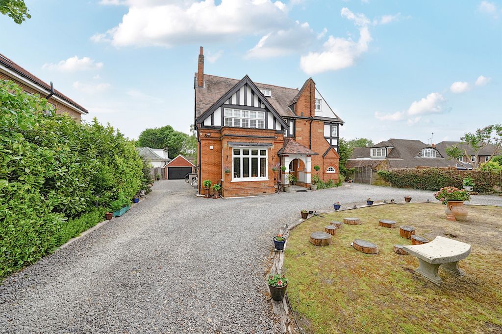 Property photo 1 of 24 1295874-36-682B0B...