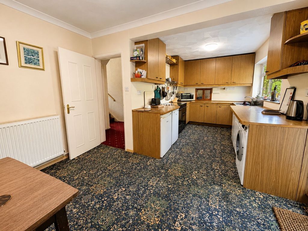 Property photo 2 of 26