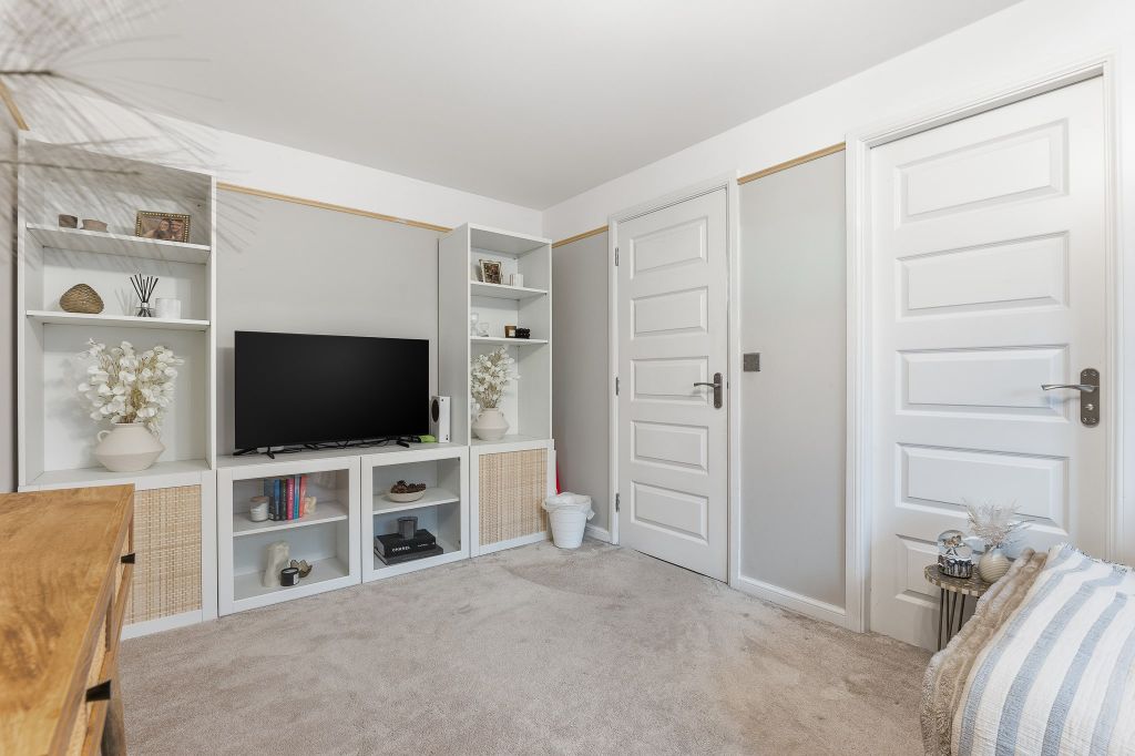 Property photo 3 of 29 Abfcc3bbc56d5099E5d490A006c5B4Bba40E567F.Jpg