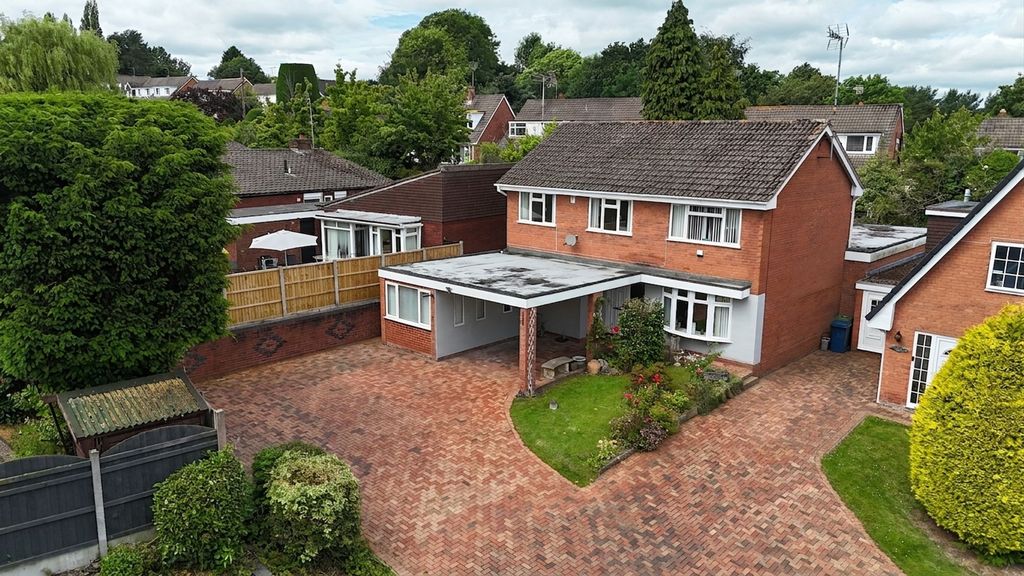 Property photo 1 of 32