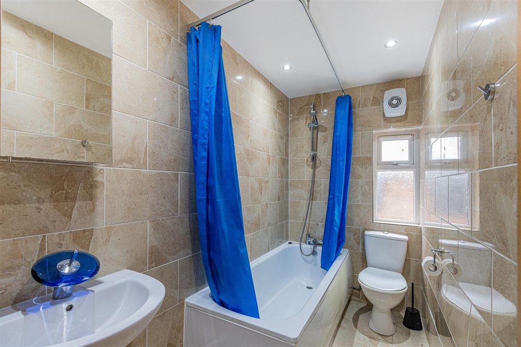 Property photo 2 of 8 274, 1-1.Jpg