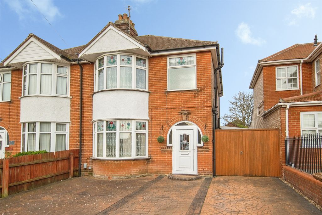 Property photo 1 of 19