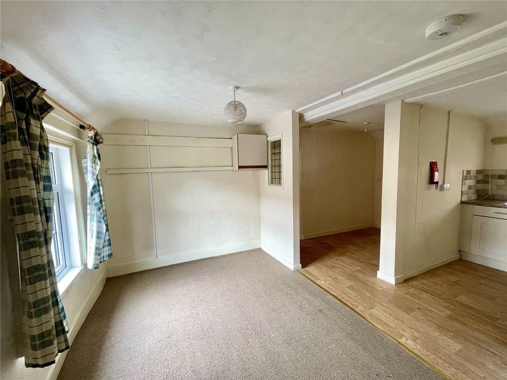 Additional image 4 of 2 bed flat to rentHigh Street, Newtown, Powys SY16