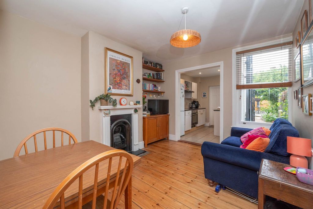 Property photo 3 of 16