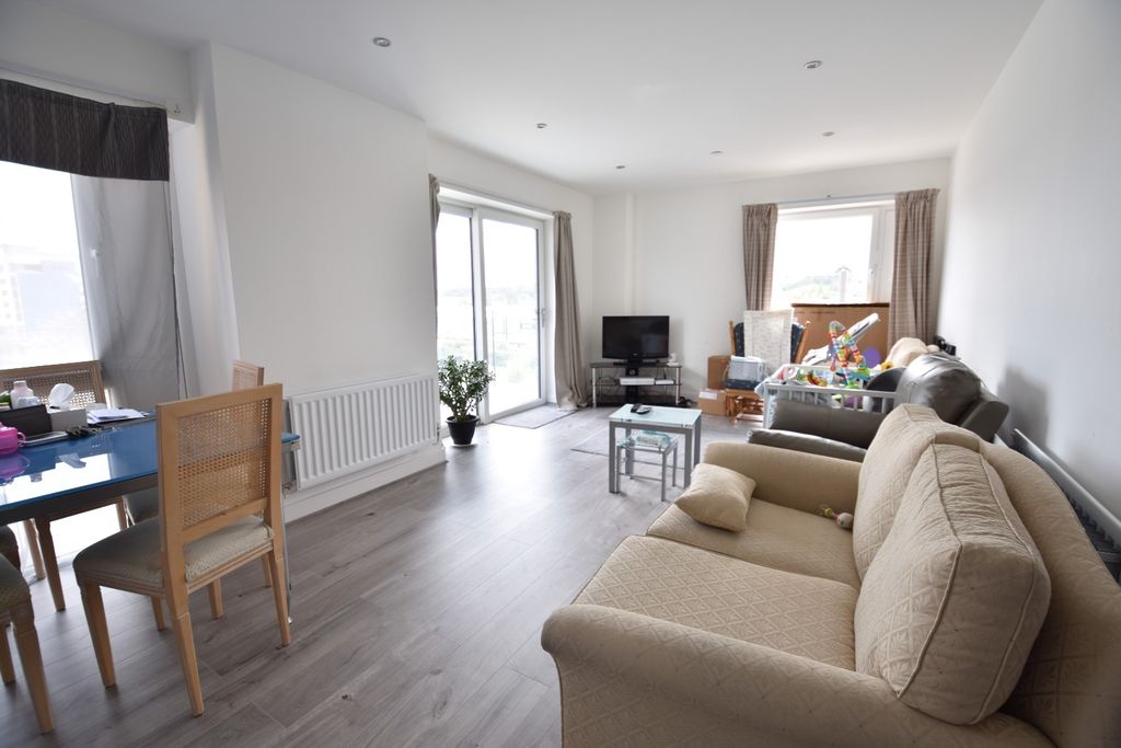 Property photo 2 of 12 2550342