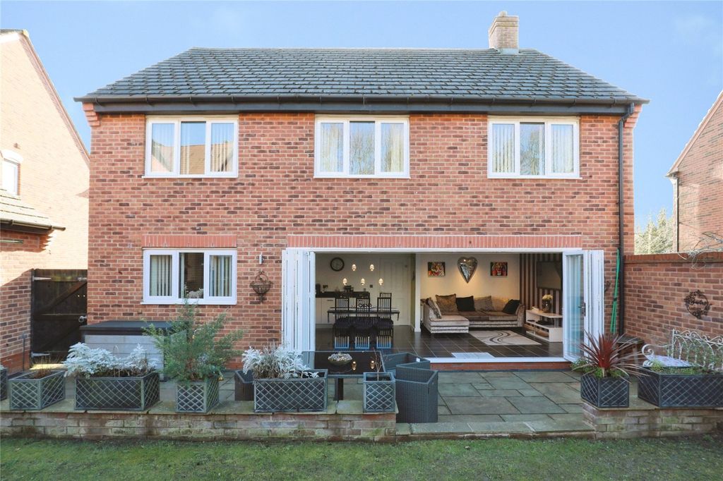 Property photo 2 of 33 Picture No. 28