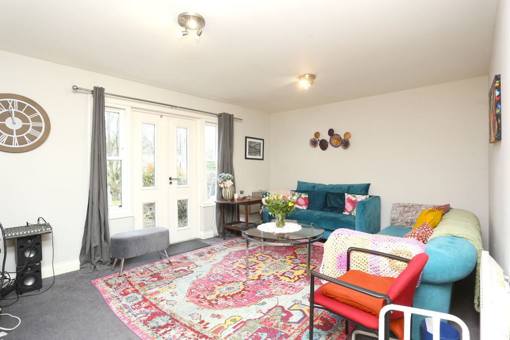 Property photo 2 of 13 Img_1047.Jpg