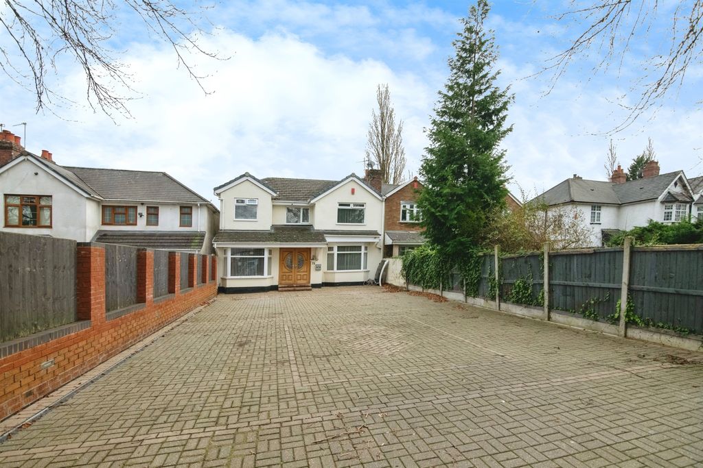 Property photo 2 of 17