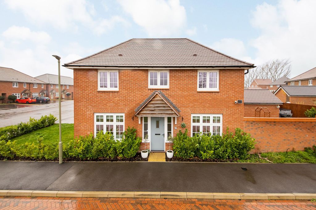 Property photo 1 of 21