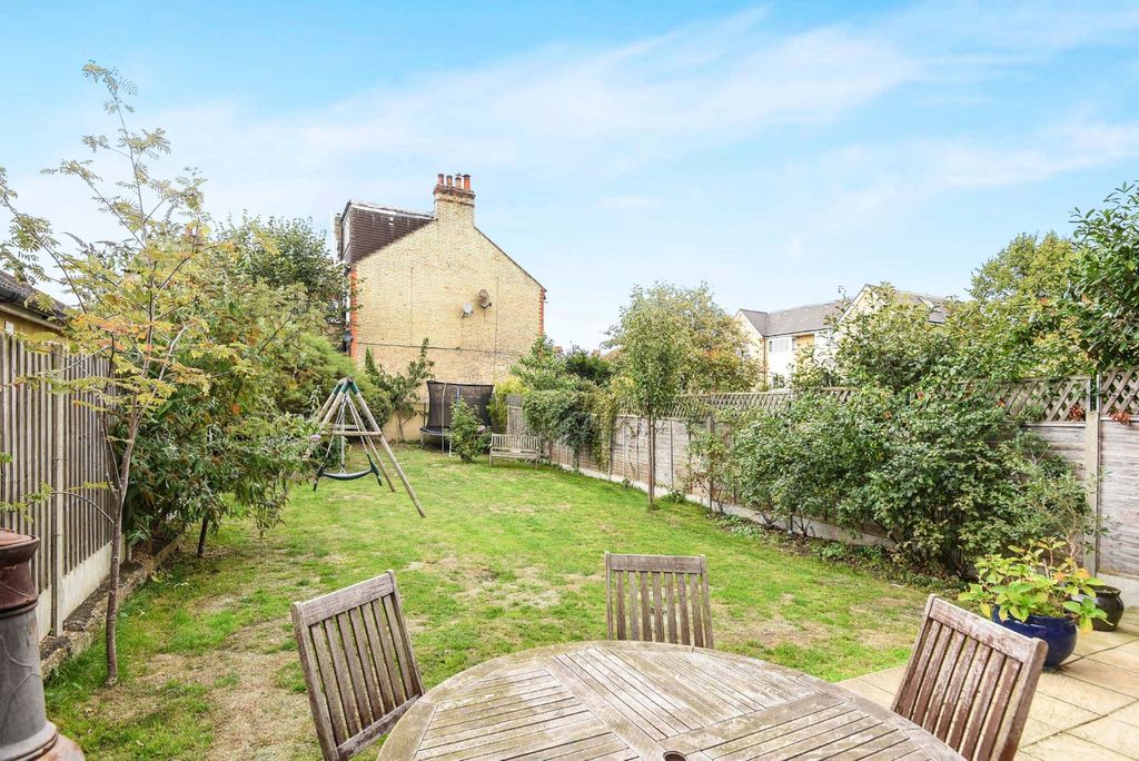 Property photo 3 of 19 Picture No. 96