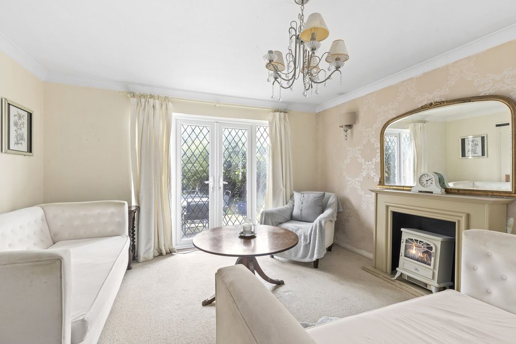 Property photo 3 of 15