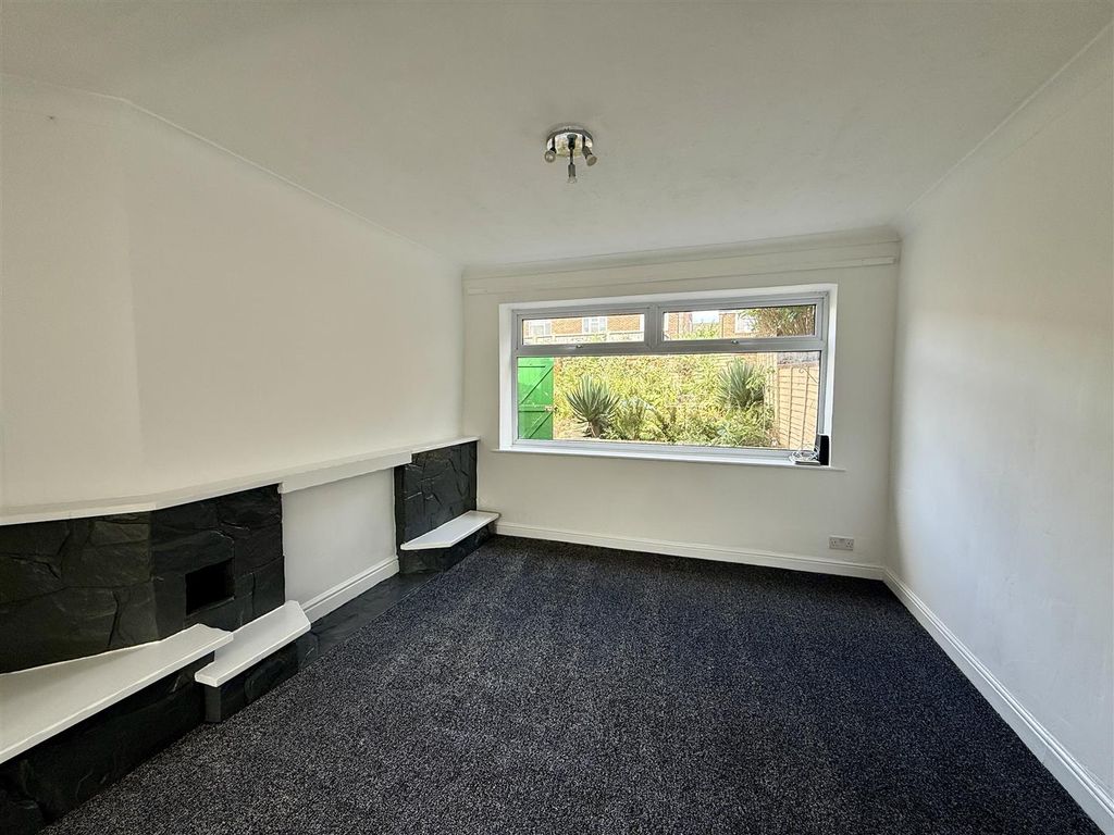 Property photo 3 of 8 Img_5412.Jpg