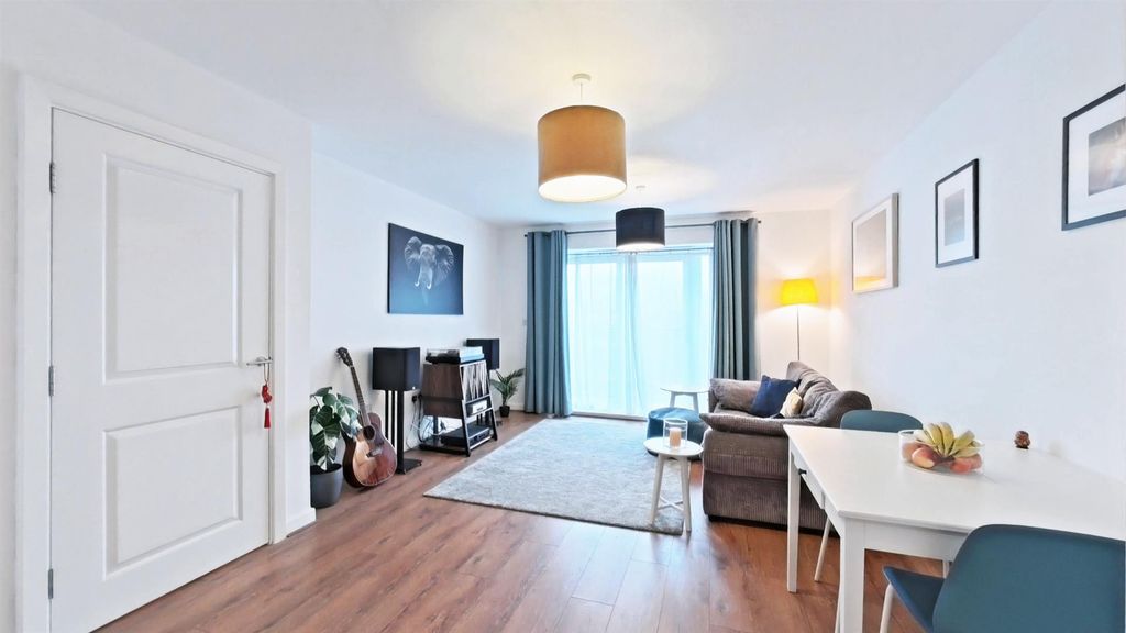 Property photo 3 of 13 Kitchen/Diner/Lounge