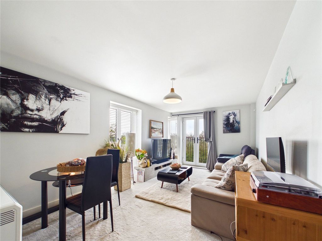 Property photo 2 of 15 Picture No. 10