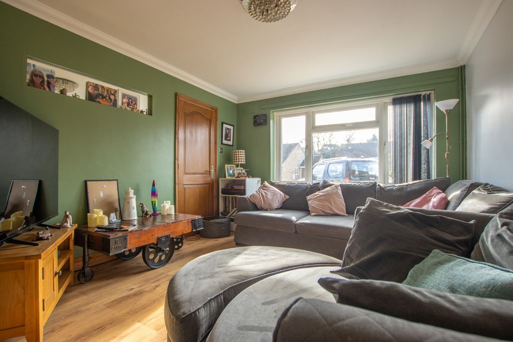 Property photo 3 of 25 3771346