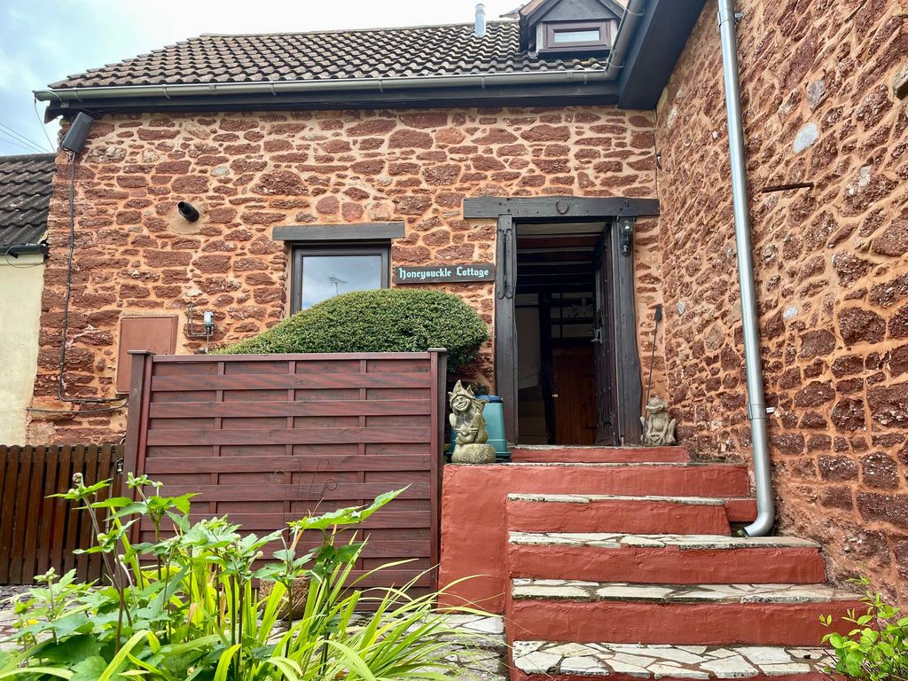 Property photo 2 of 35