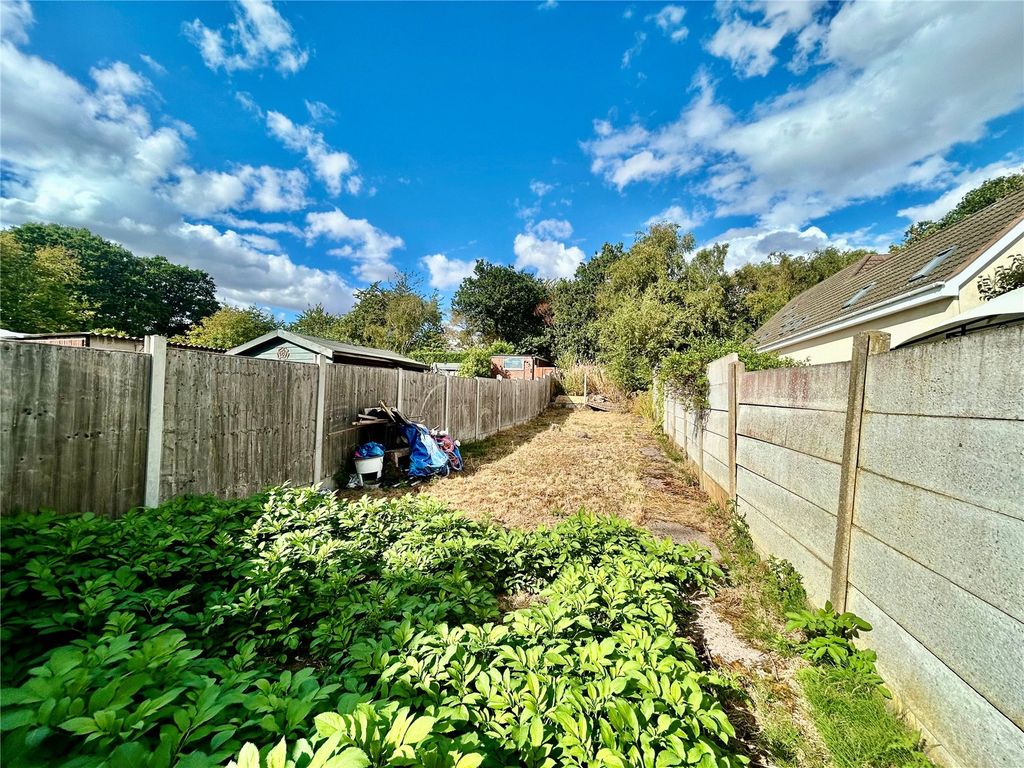 Property photo 2 of 10 Picture No. 16