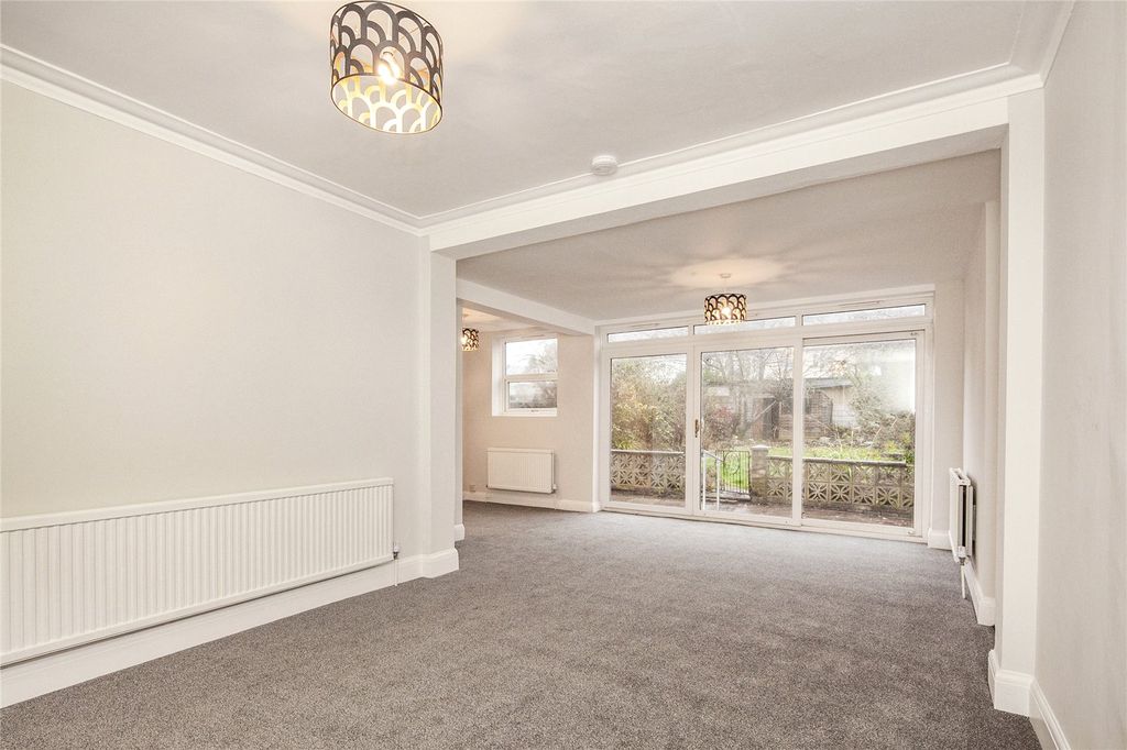 Property photo 2 of 24 Dining Room