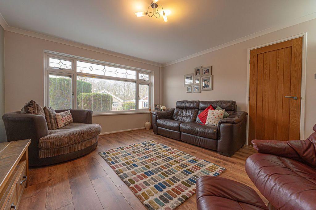 Property photo 3 of 33