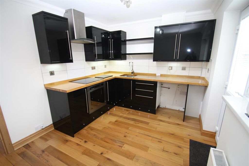 Property photo 3 of 8 Iapfveaz3Kstrn2Flkefag.Jpg