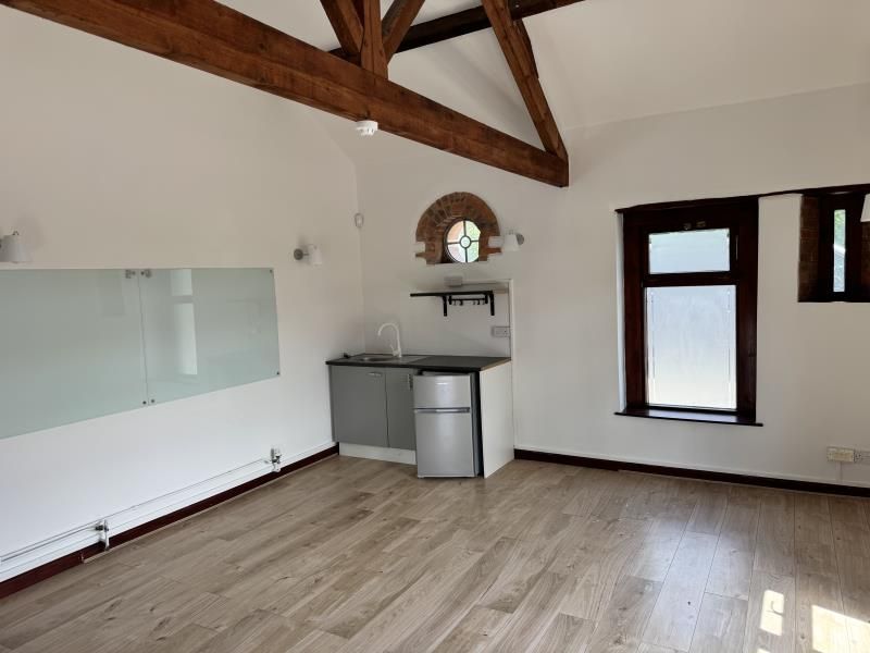 Property photo 2 of 3