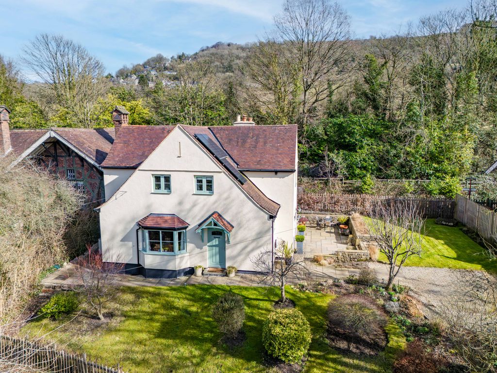 Property photo 1 of 18