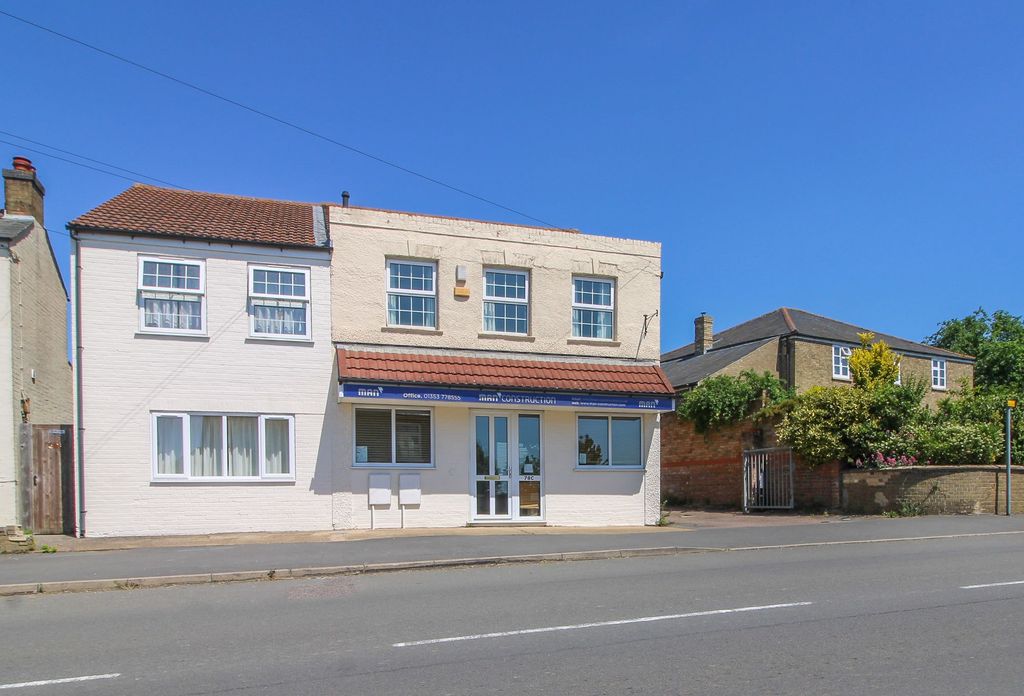Property photo 1 of 11