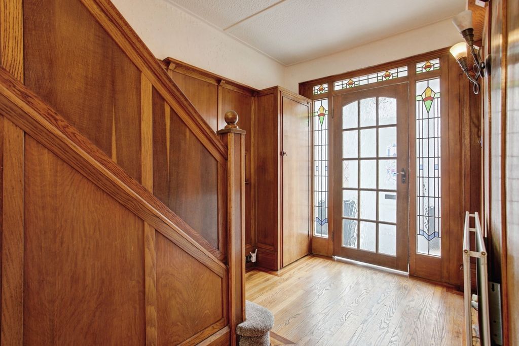 Property photo 3 of 20 Pbox-Img.Jpg