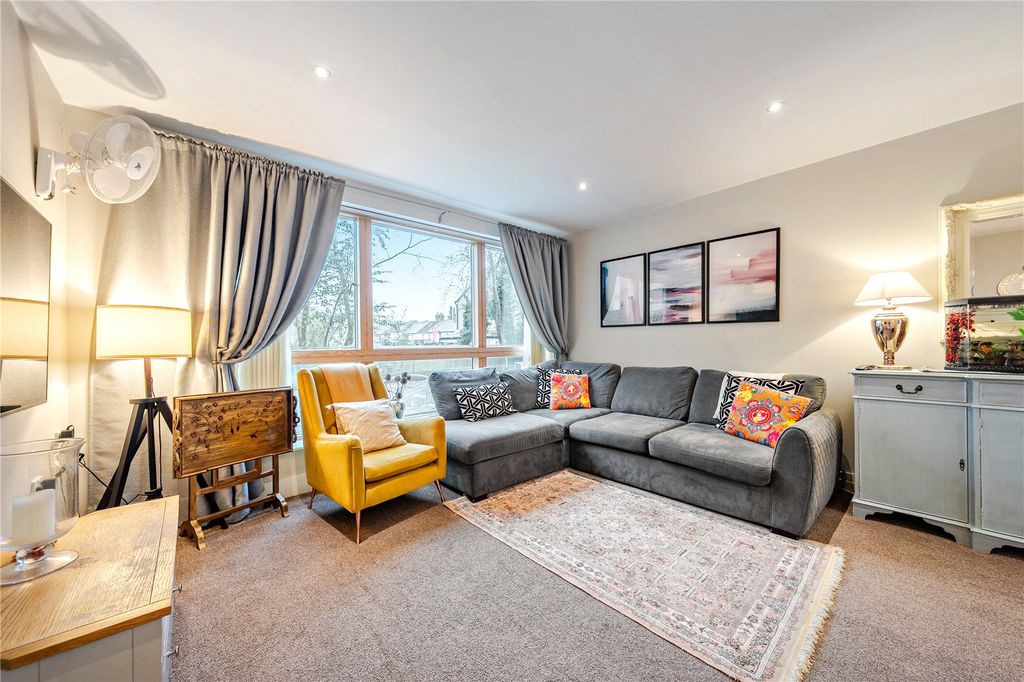 Property photo 2 of 20 Picture No. 08