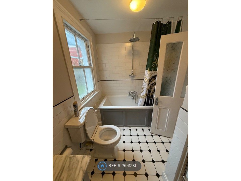 Property photo 3 of 6 Family Bathroom