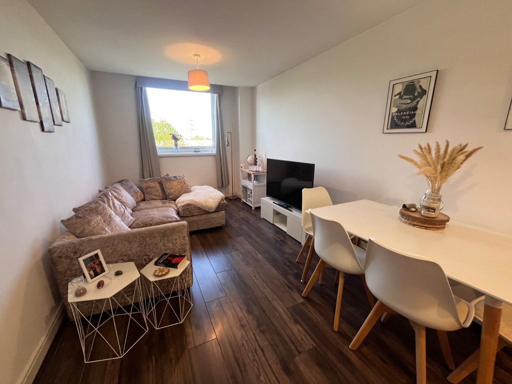 Property photo 2 of 11 Picture No. 06