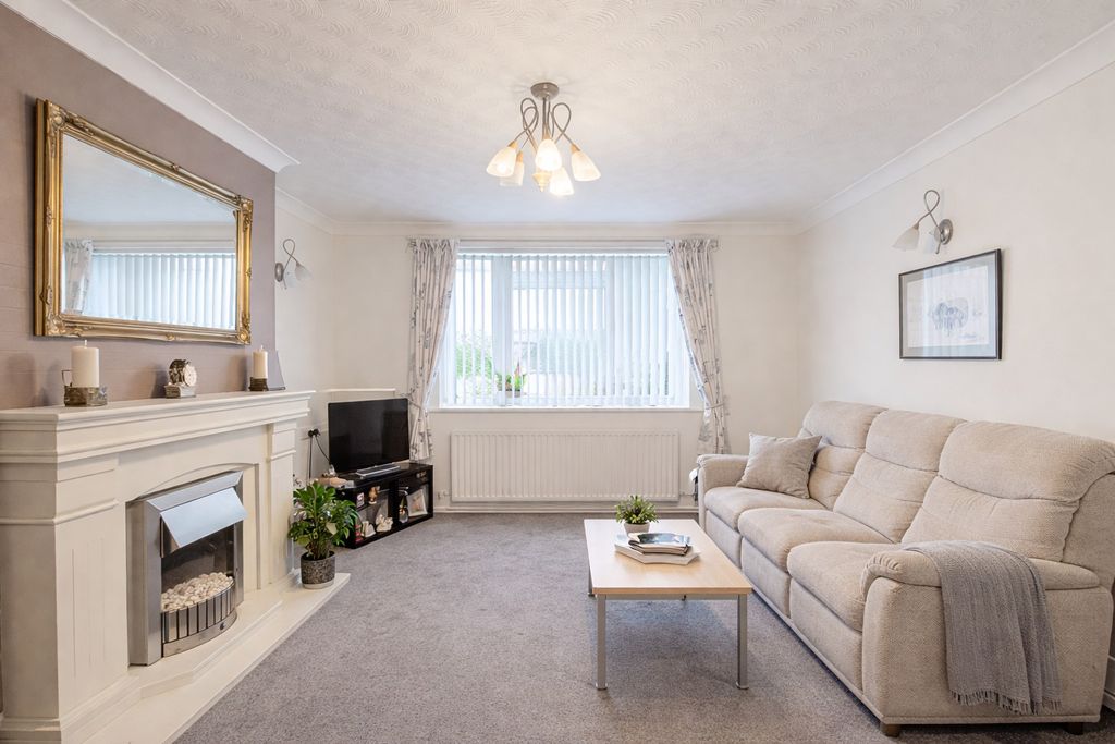 Property photo 2 of 9 5049242