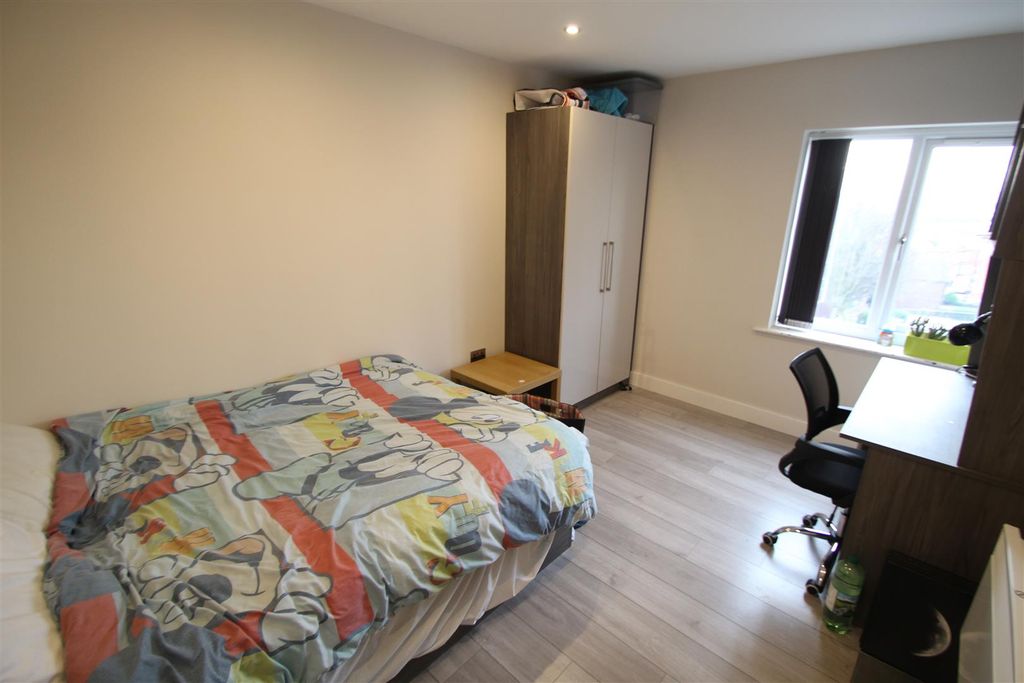 Property photo 2 of 6 Property Photo