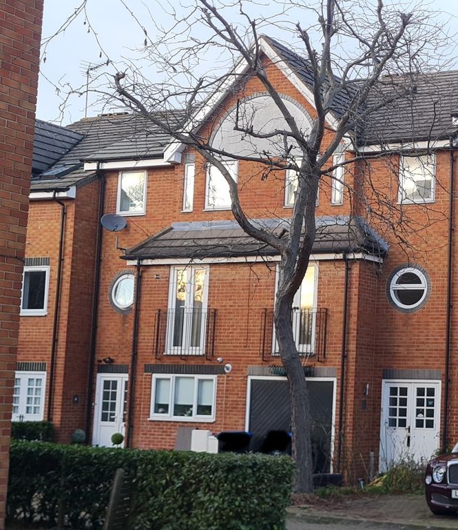 Property photo 3 of 17 Photo 17