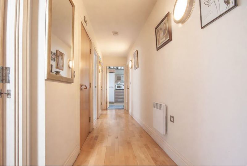 Property photo 3 of 10 Photo 3