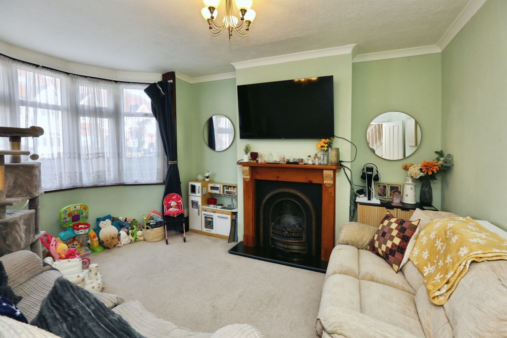 Property photo 2 of 16