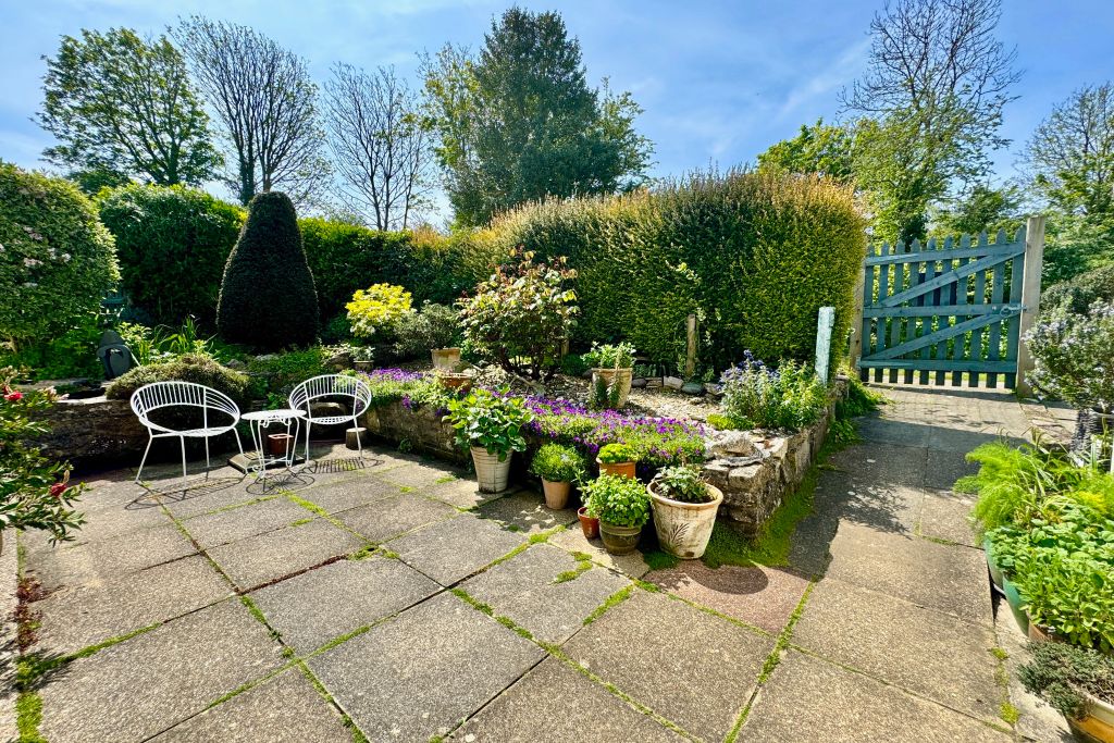 Property photo 3 of 14