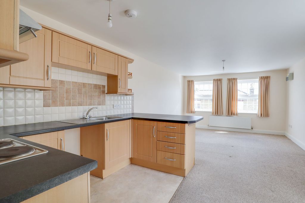 Property photo 2 of 9